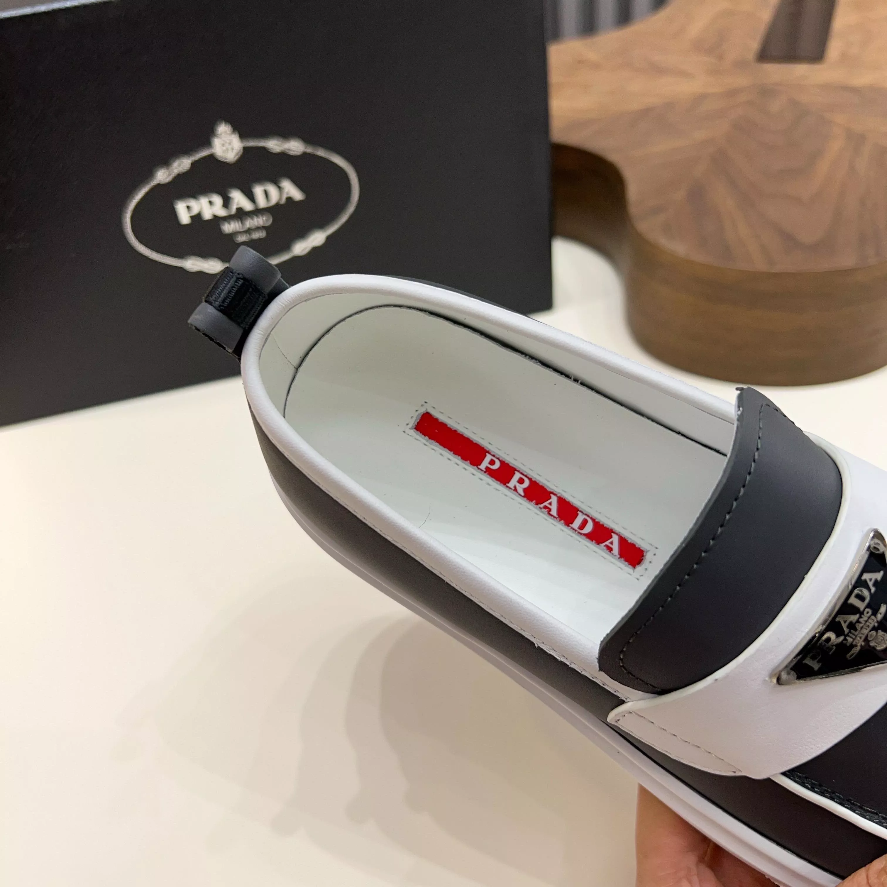 GoAnywhere 706 Prada Casual Shoes For Men
