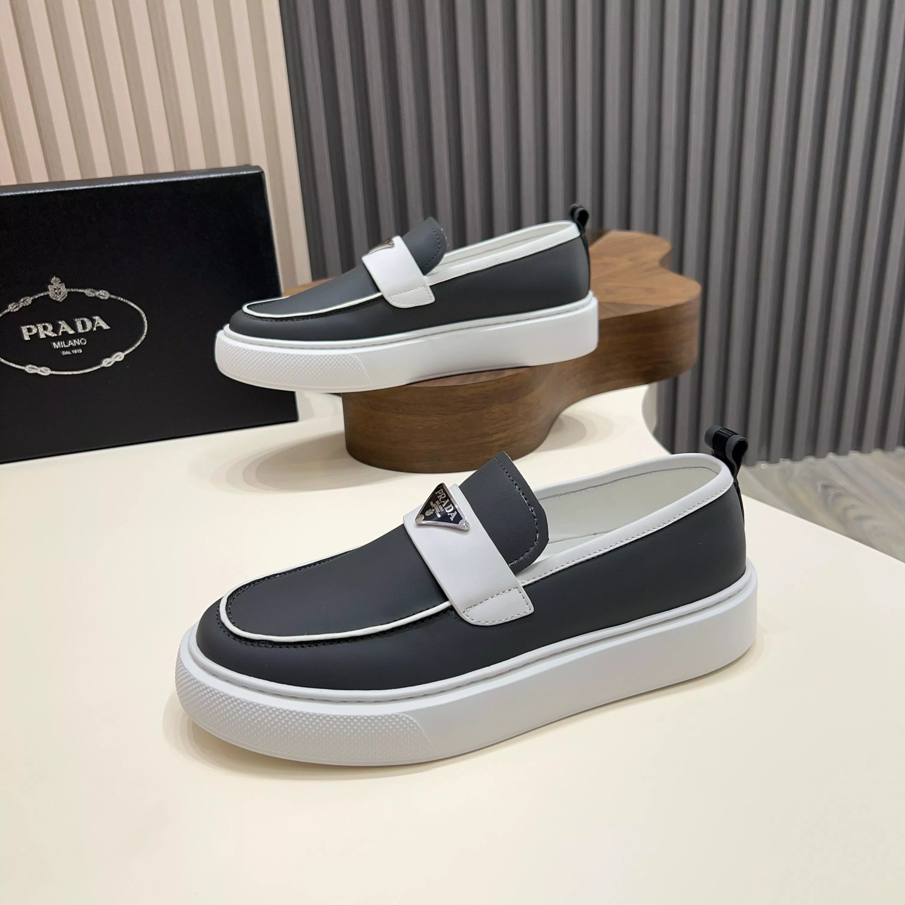 GoAnywhere 706 Prada Casual Shoes For Men