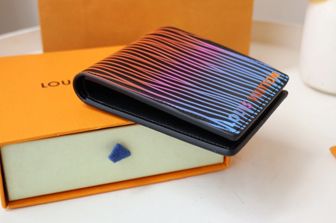 GoAnywhere 7518 Louis Vuitton AAA Quality Wallets
