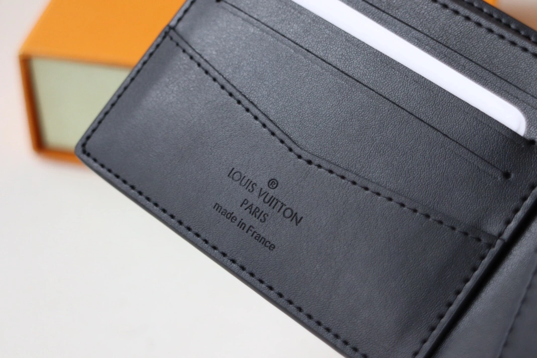 GoAnywhere 7518 Louis Vuitton AAA Quality Wallets