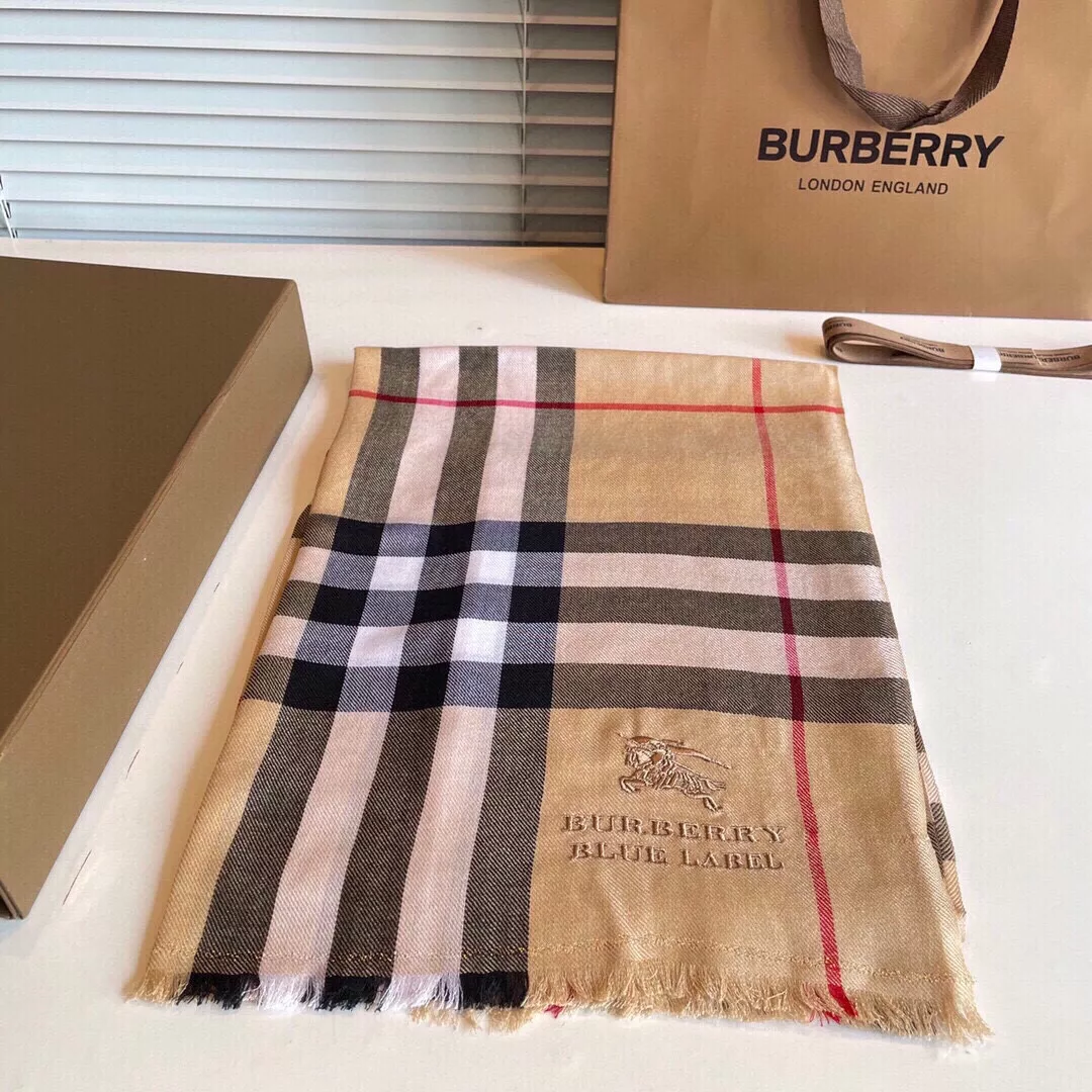 GoAnywhere 7631 Burberry Scarf For Women