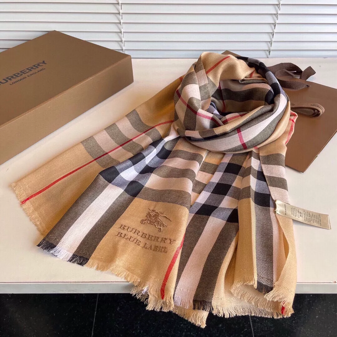 GoAnywhere 7631 Burberry Scarf For Women
