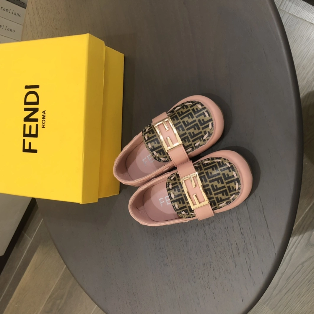 GoAnywhere 7715 Fendi Kids' Shoes