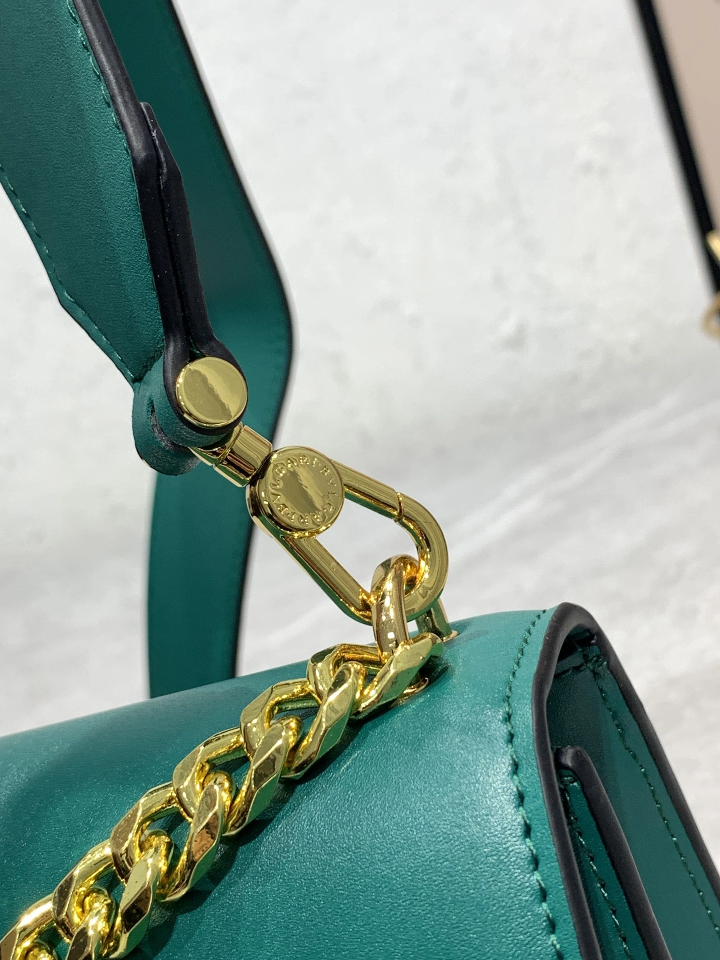 GoAnywhere 7909 Bvlgari AAA Quality Messenger Bags For Women