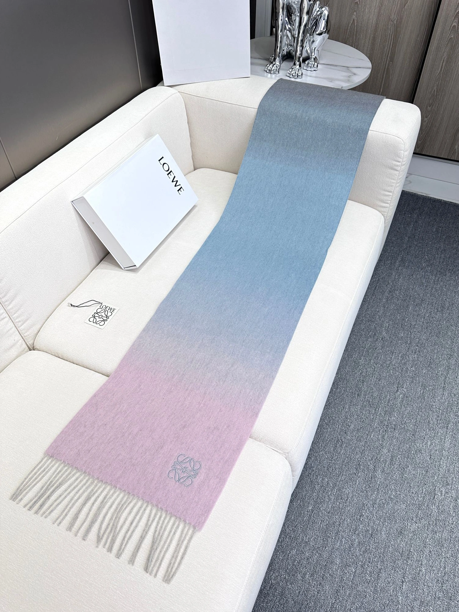 GoAnywhere 7953 LOEWE Scarf