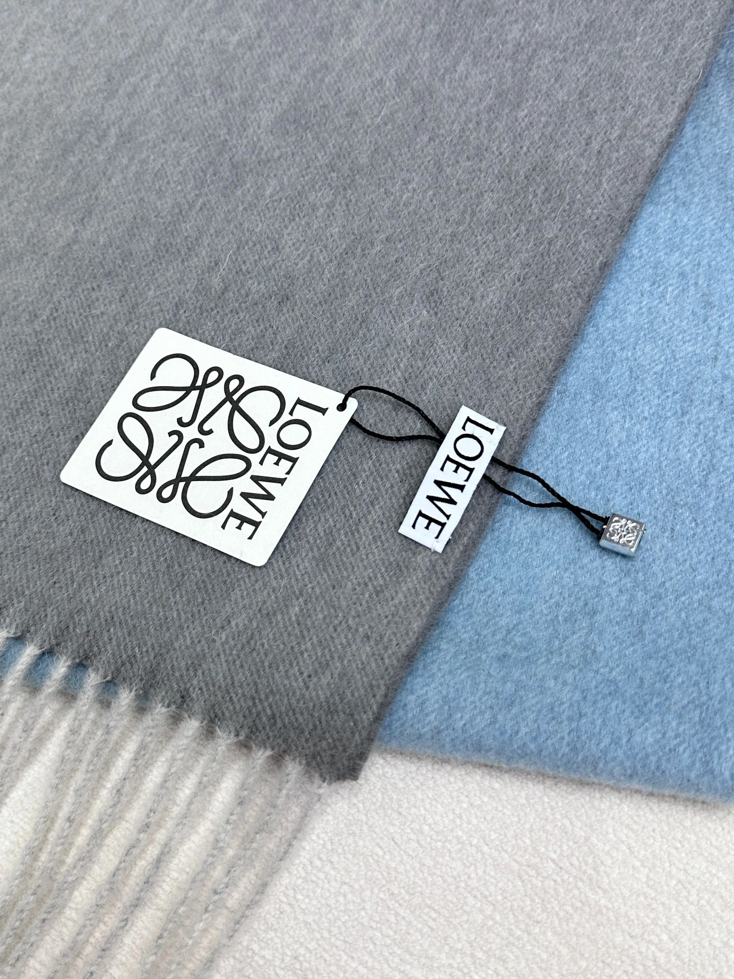 GoAnywhere 7953 LOEWE Scarf