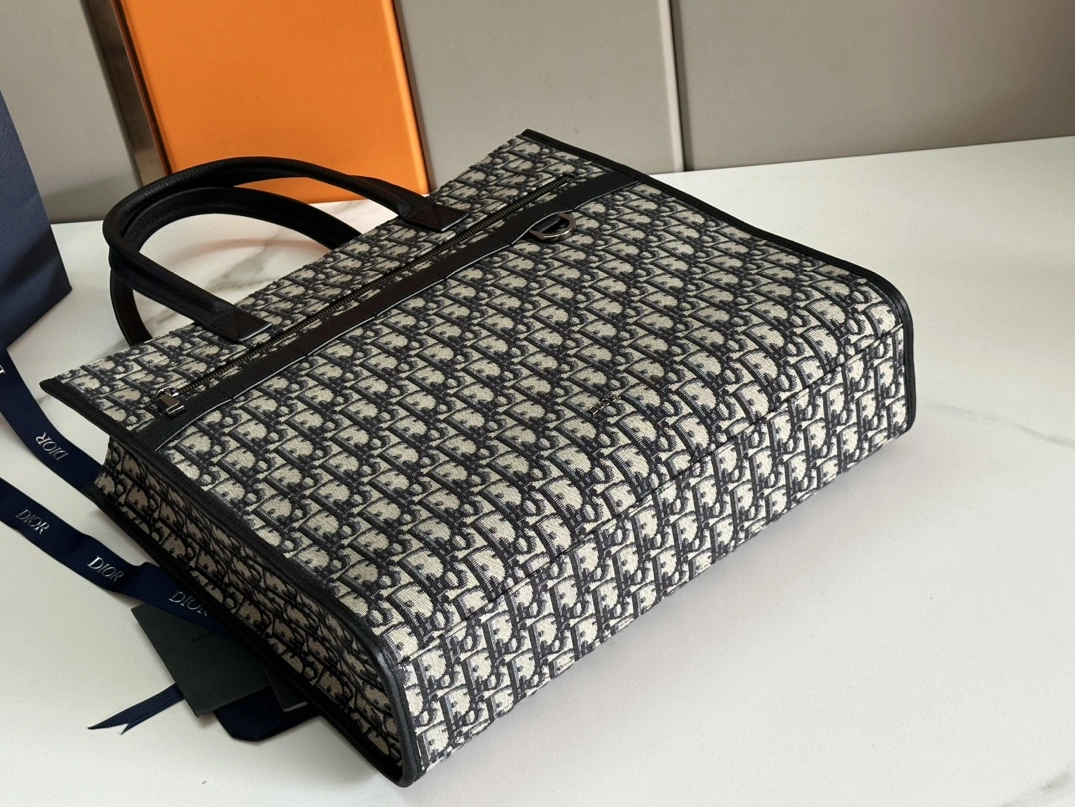 GoAnywhere 7966 Christian Dior AAA Man Handbags