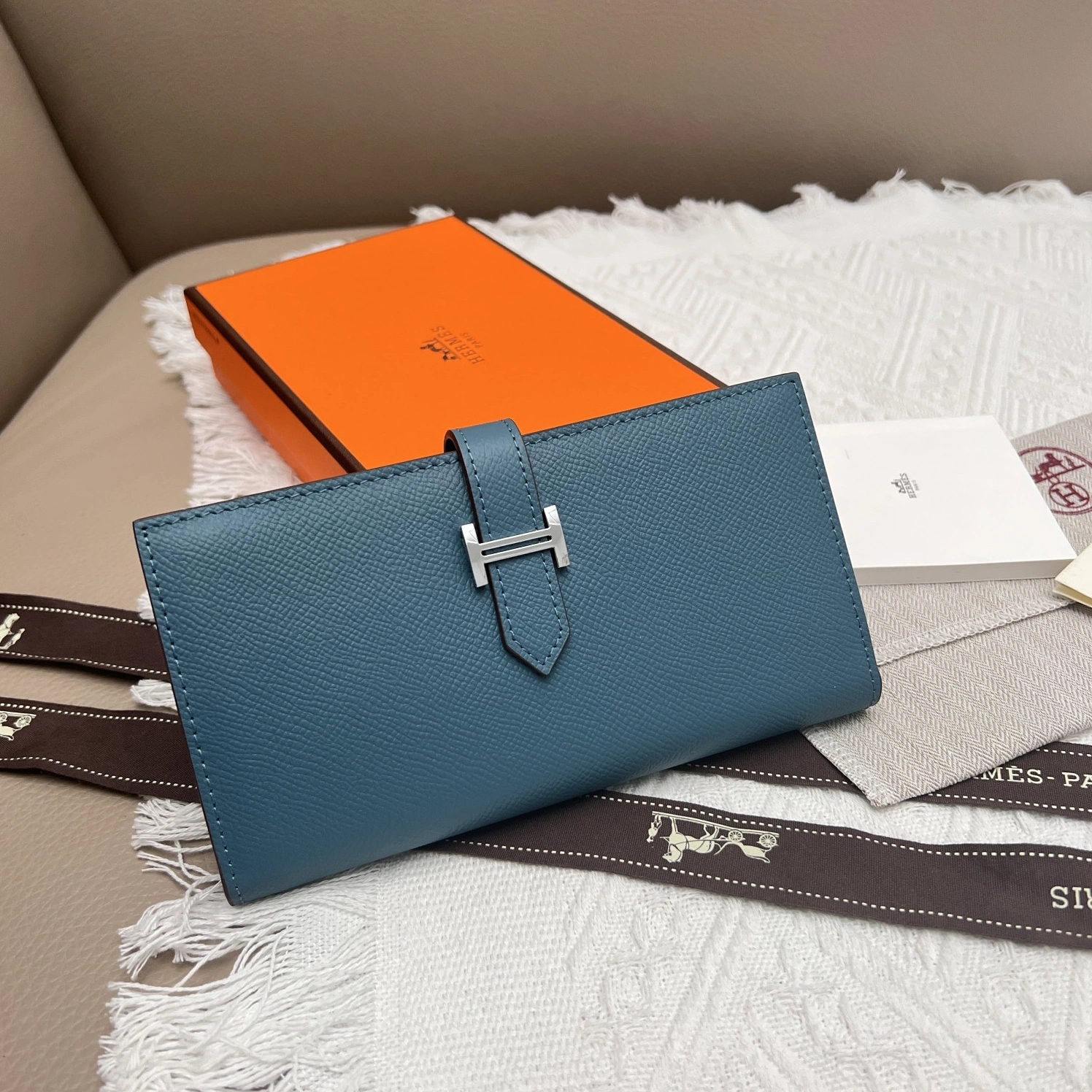GoAnywhere 8029 Hermes AAA Quality Wallets
