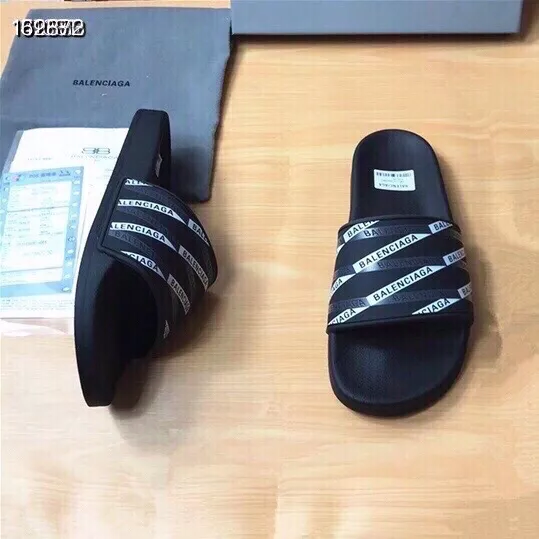 GoAnywhere 806 Balenciaga Slippers For Men