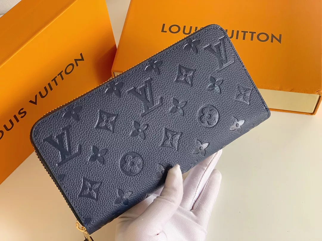 GoAnywhere 8107 Louis Vuitton LV Wallets In Navy