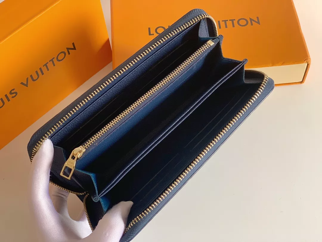 GoAnywhere 8107 Louis Vuitton LV Wallets In Navy