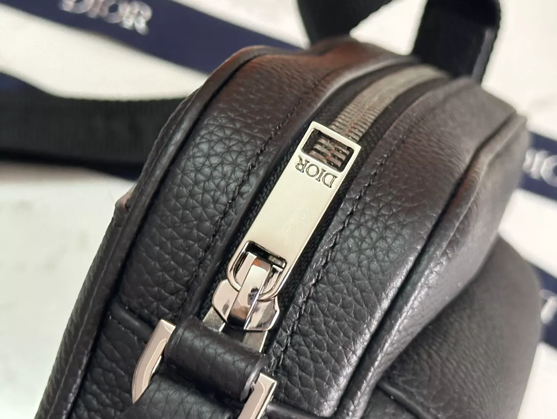 GoAnywhere 8169 Christian Dior AAA Man Messenger Bags
