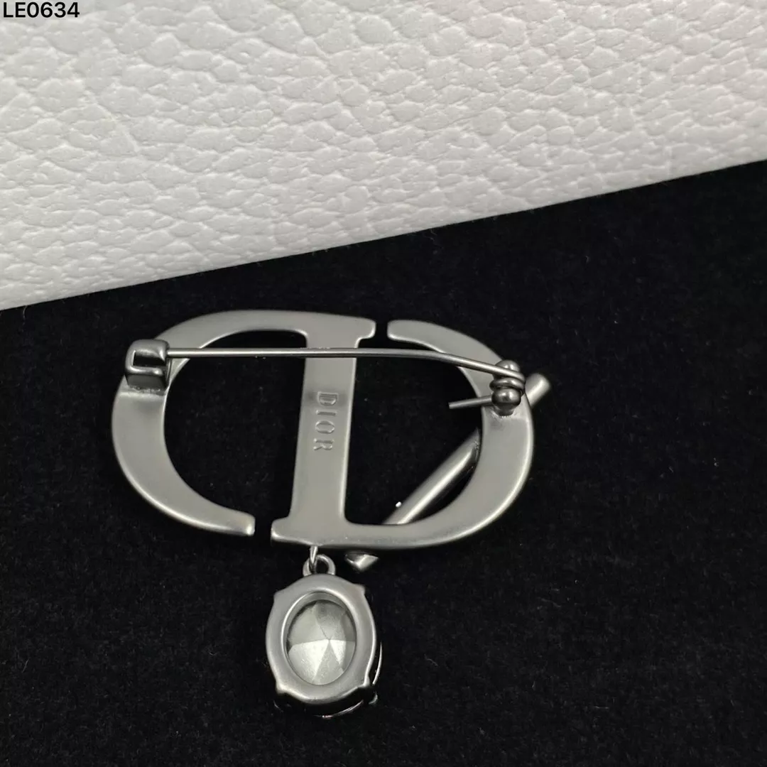 GoAnywhere 8189 Christian Dior Brooches For Women
