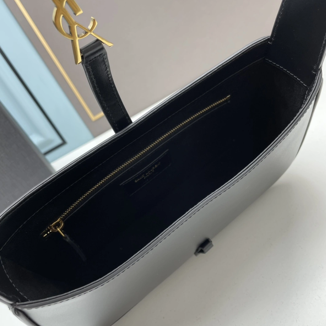GoAnywhere 8305 Yves Saint Laurent YSL AAA Quality Shoulder Bags For Unisex