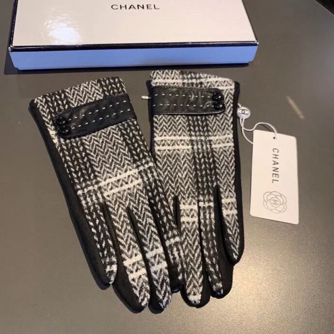 GoAnywhere 8394 Chanel Gloves