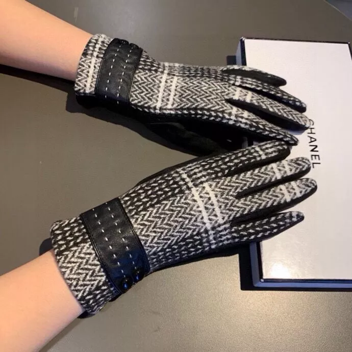 GoAnywhere 8394 Chanel Gloves