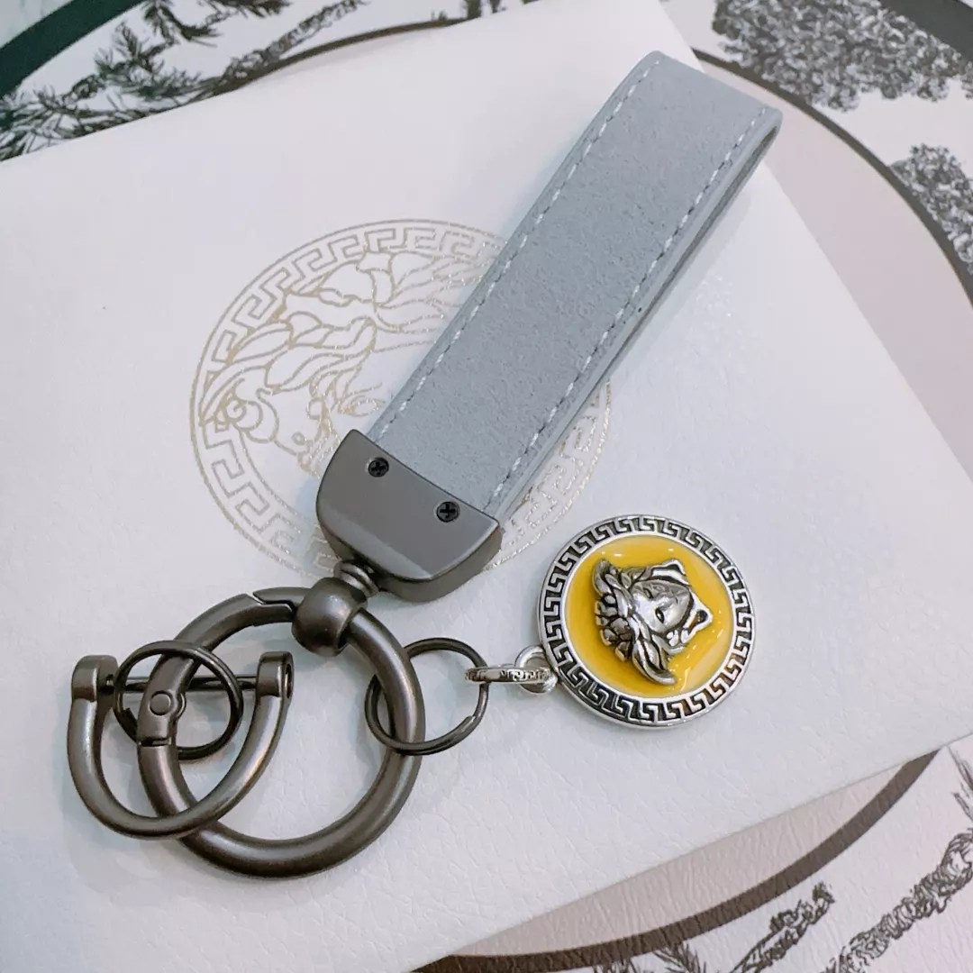 GoAnywhere 8433 Versace Key Holder And Bag Buckle