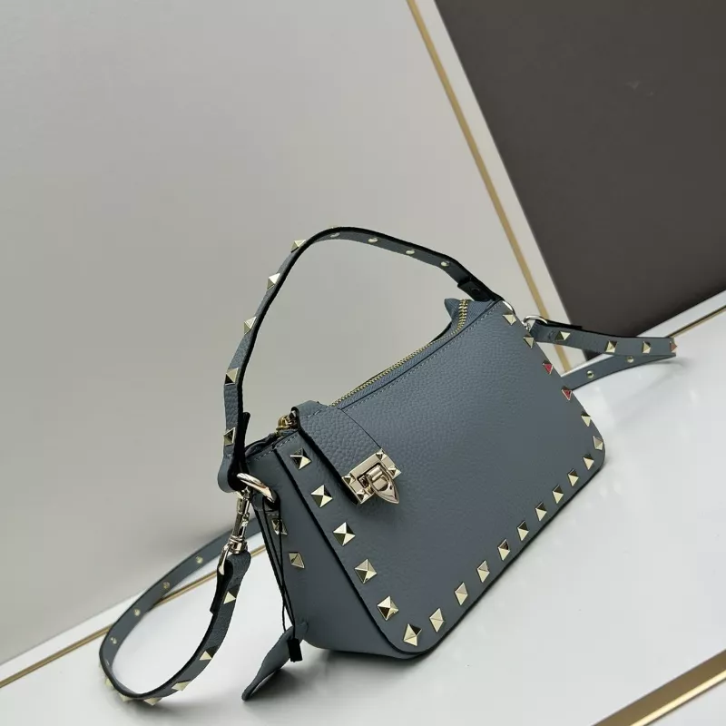 GoAnywhere 8768 Valentino AAA Quality Messenger Bags For Women
