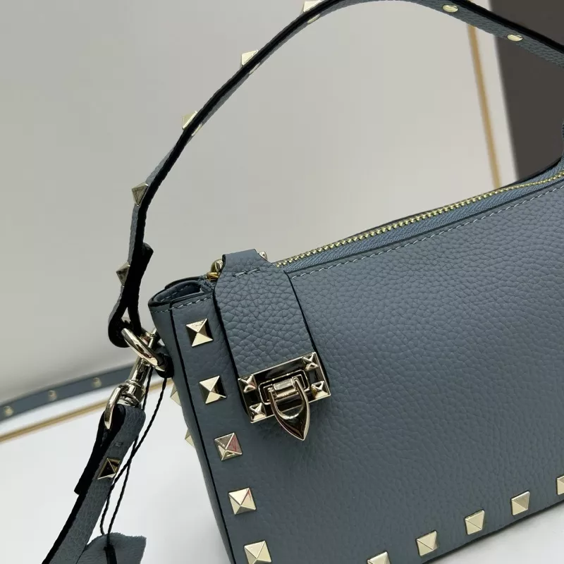 GoAnywhere 8768 Valentino AAA Quality Messenger Bags For Women