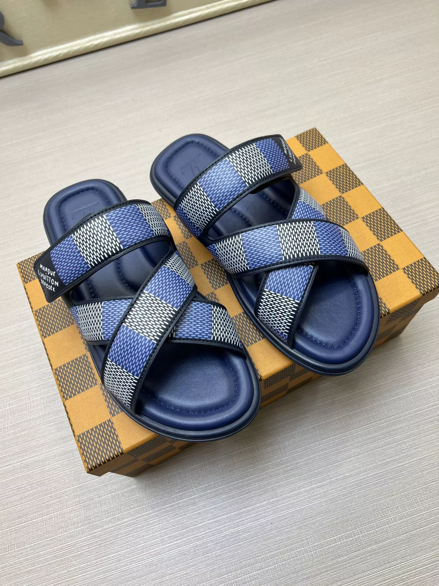GoAnywhere 887 Louis Vuitton Slippers For Men