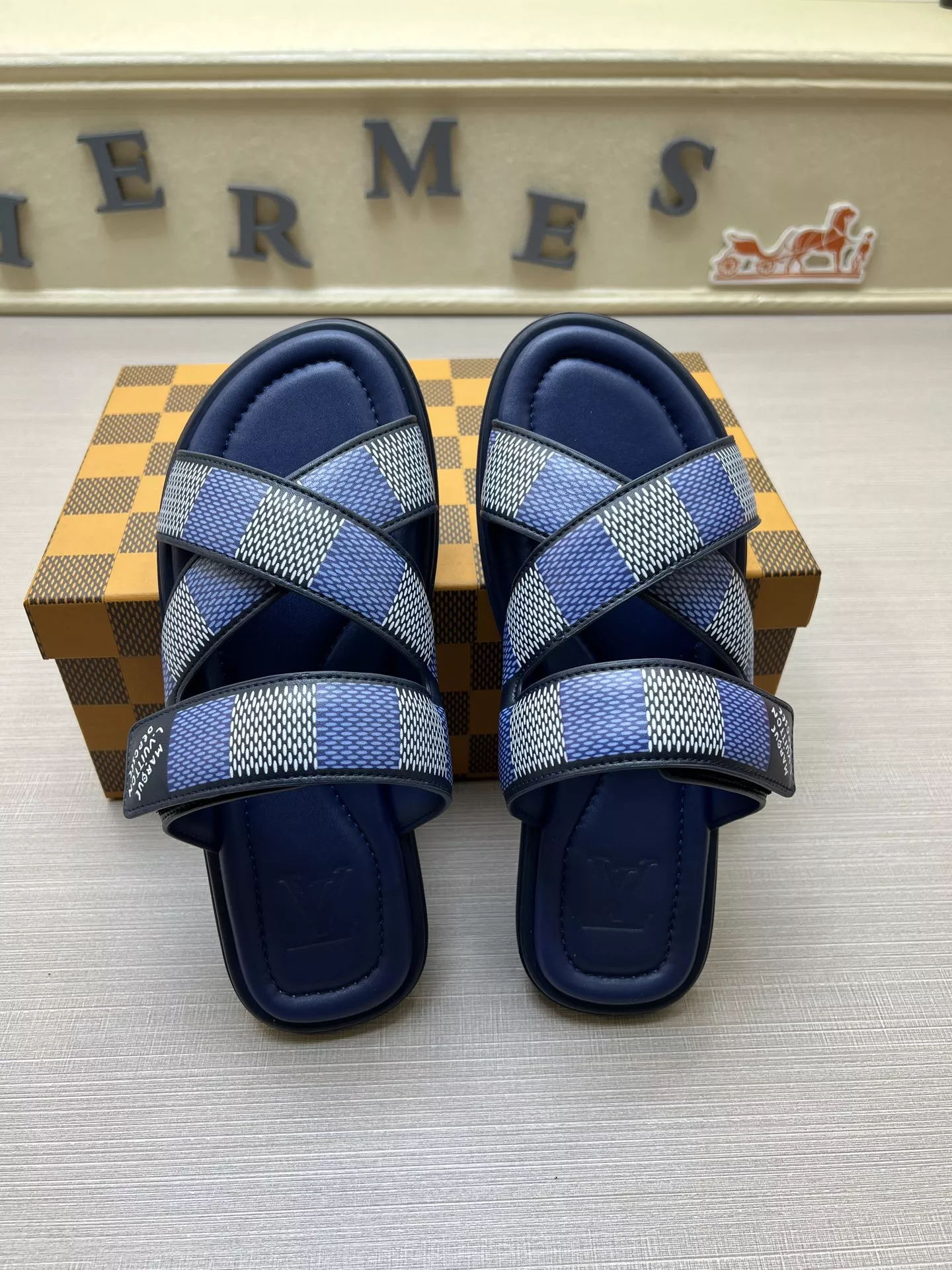 GoAnywhere 887 Louis Vuitton Slippers For Men