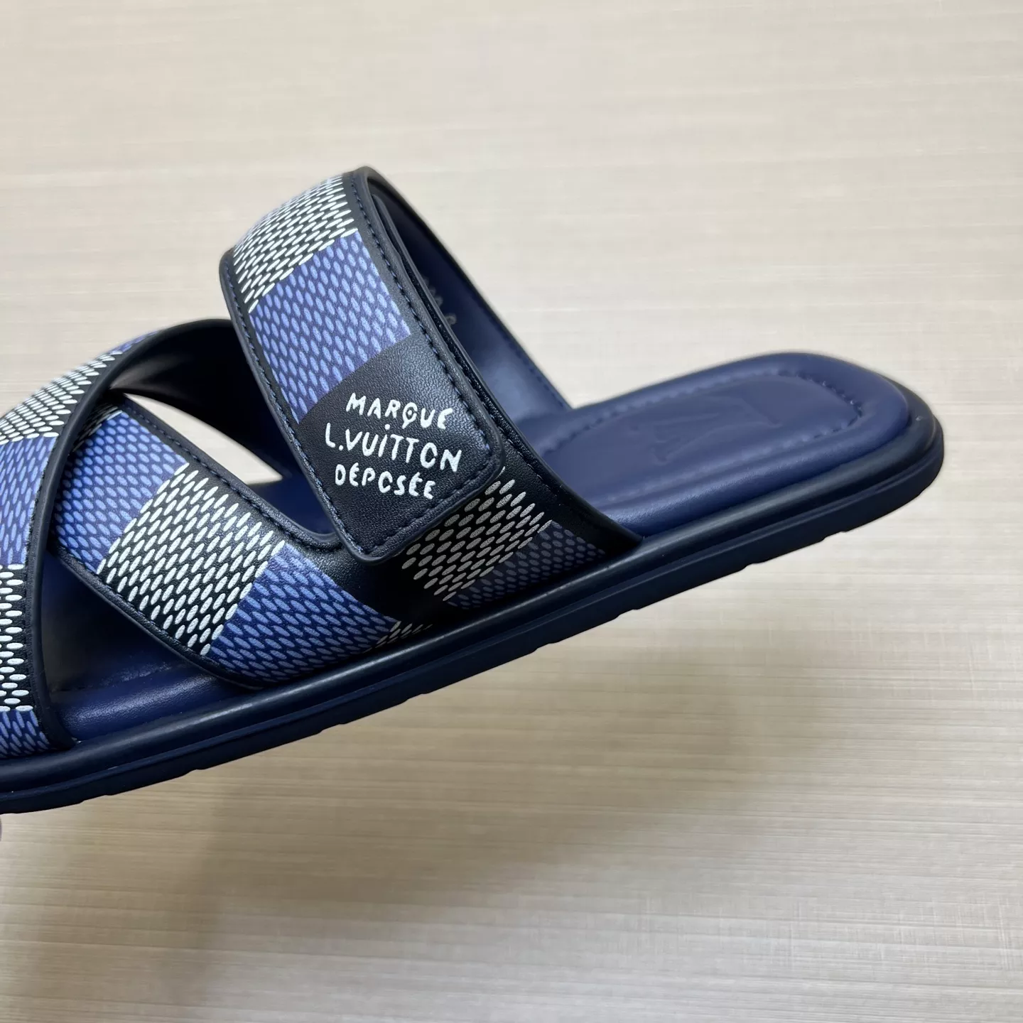 GoAnywhere 887 Louis Vuitton Slippers For Men