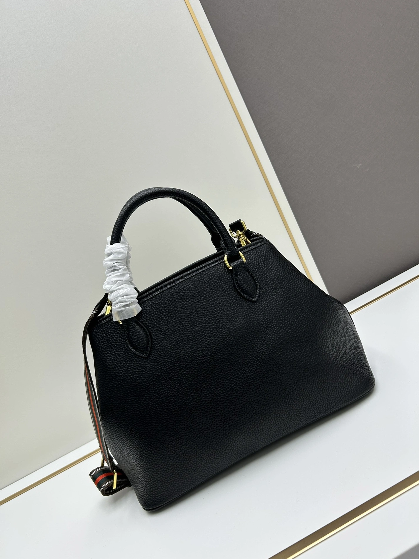 GoAnywhere 9071 Prada AAA Quality Handbags For Women