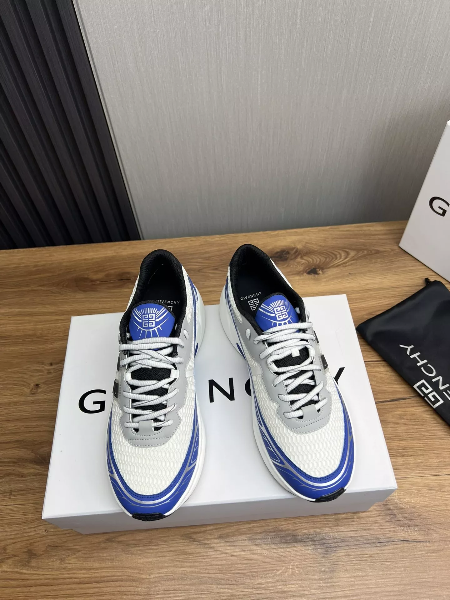 GoAnywhere 9262 Givenchy Casual Shoes For Men