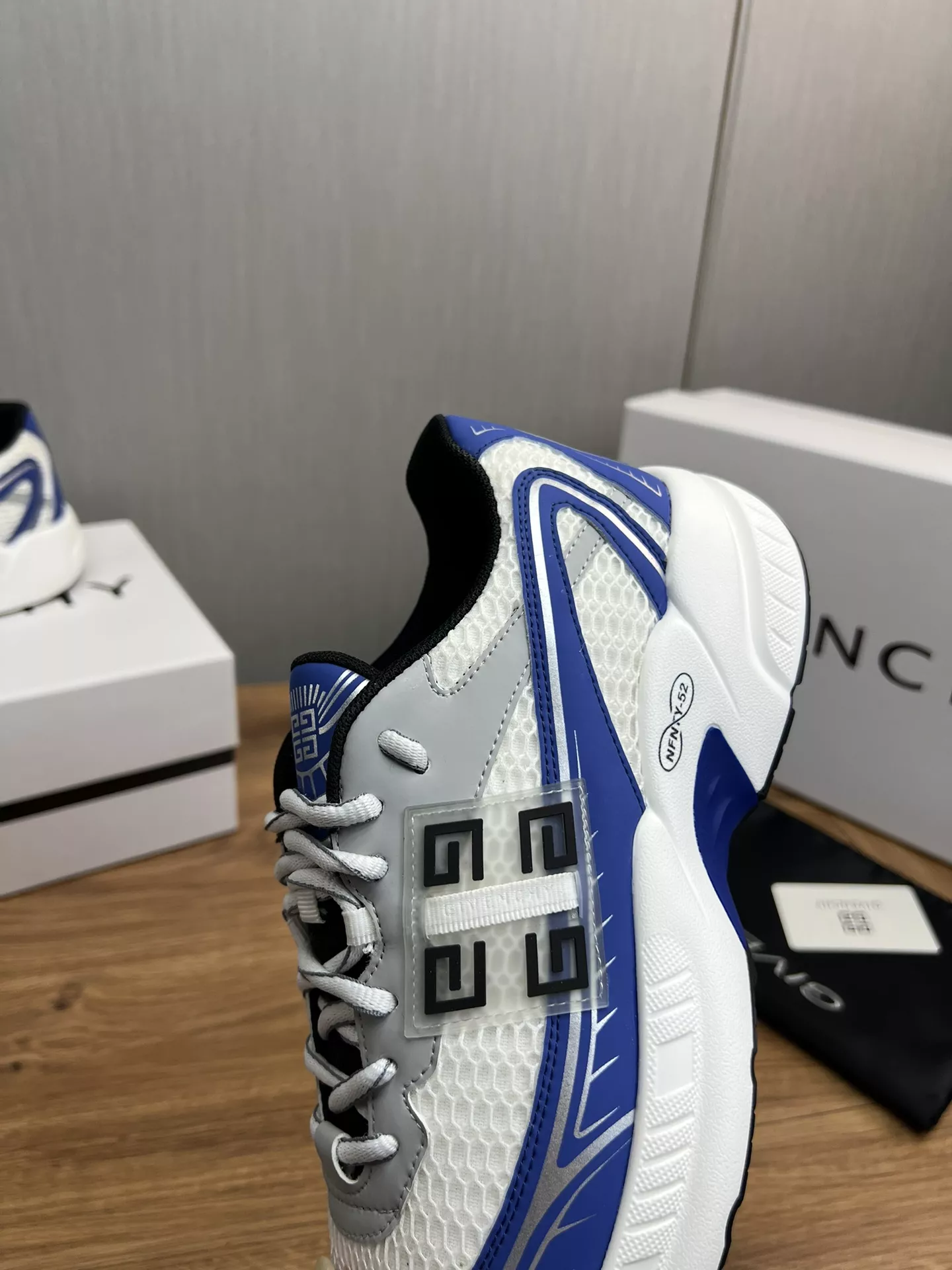 GoAnywhere 9262 Givenchy Casual Shoes For Men