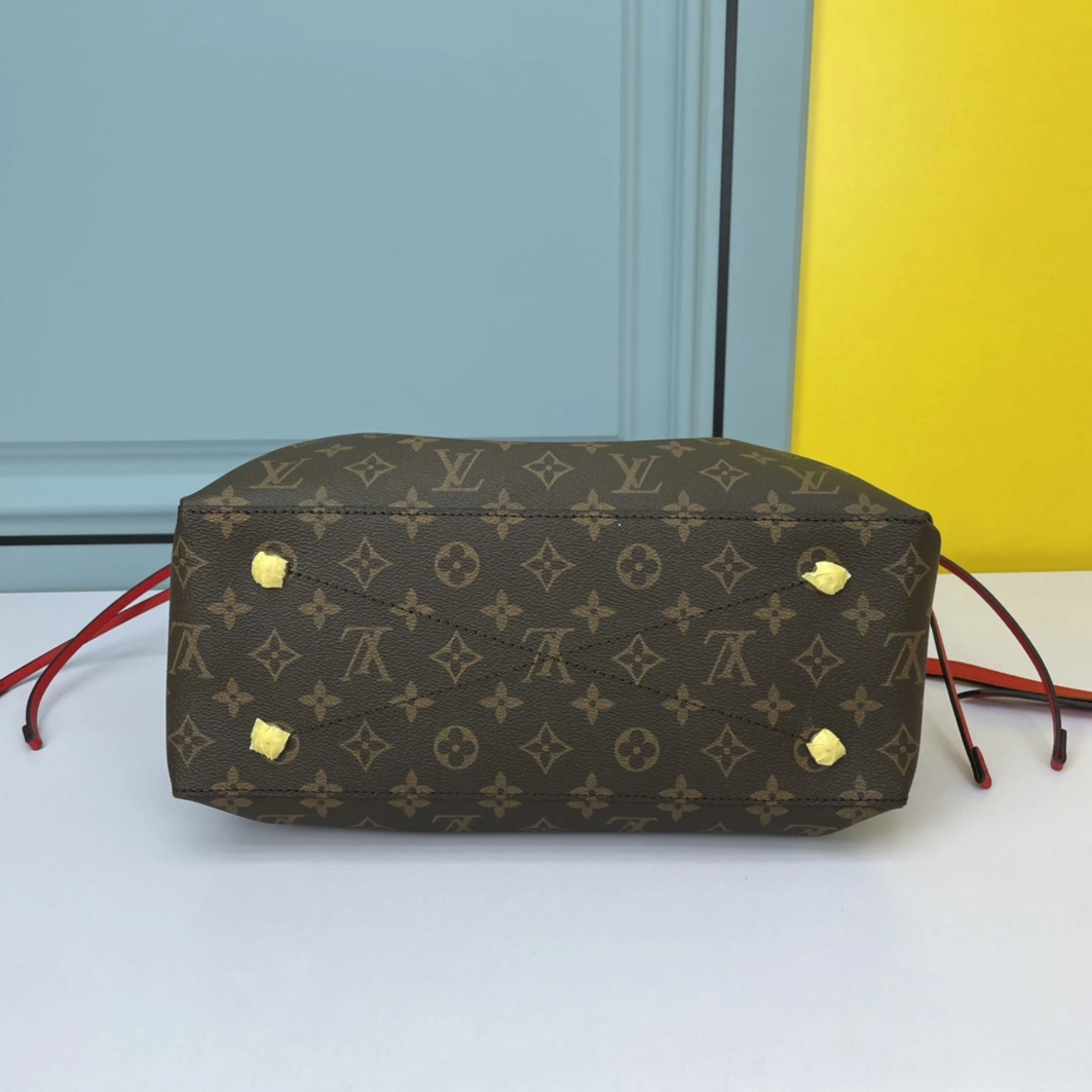 GoAnywhere 9491 Louis Vuitton AAA Quality Handbags For Women