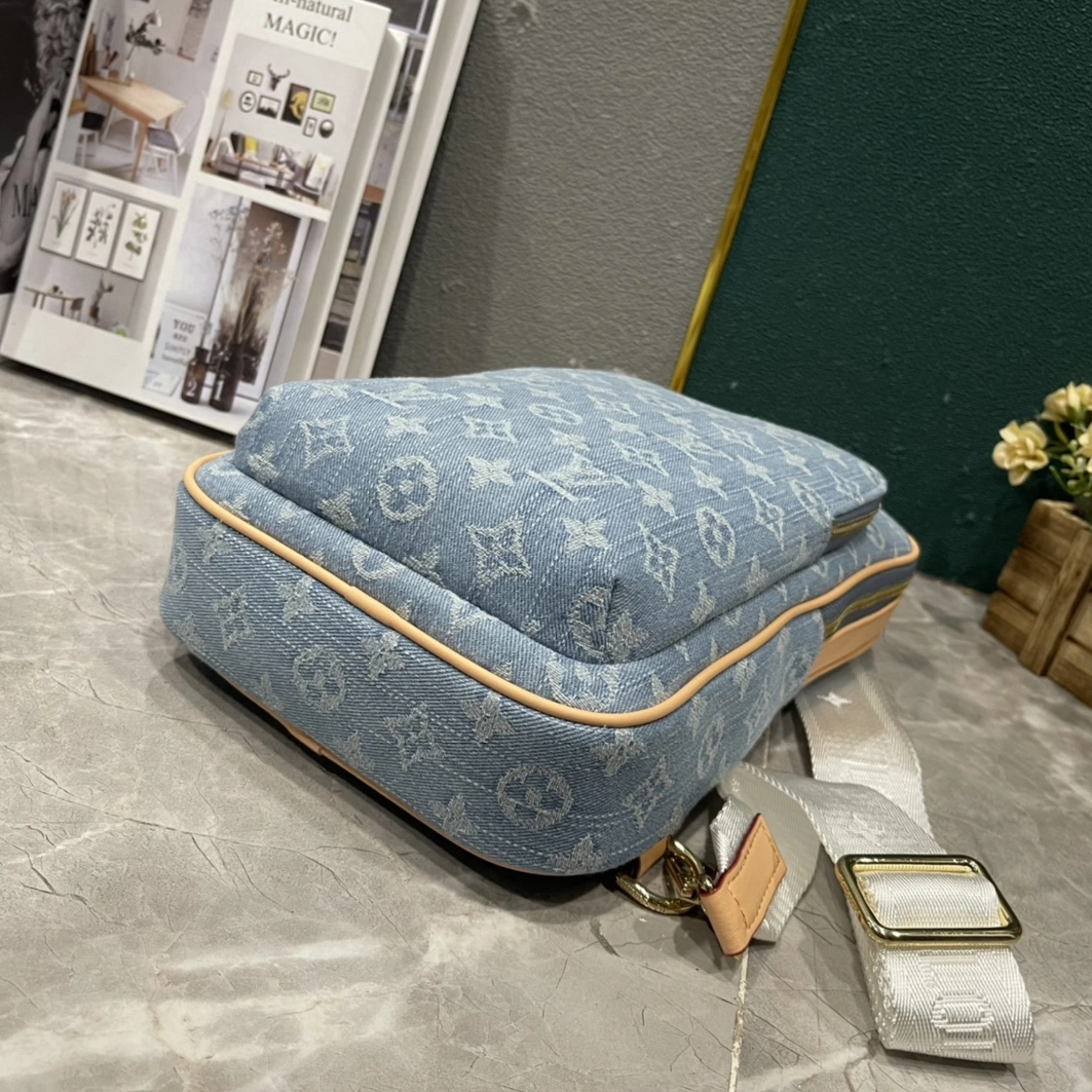 GoAnywhere 9496 Louis Vuitton AAA Man Messenger Bags