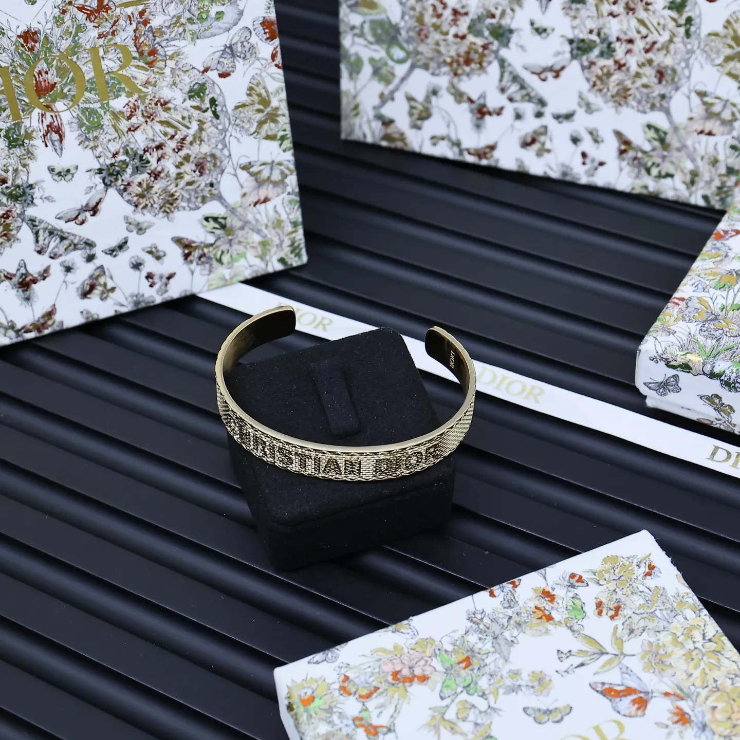 GoAnywhere 961 Christian Dior Bracelets