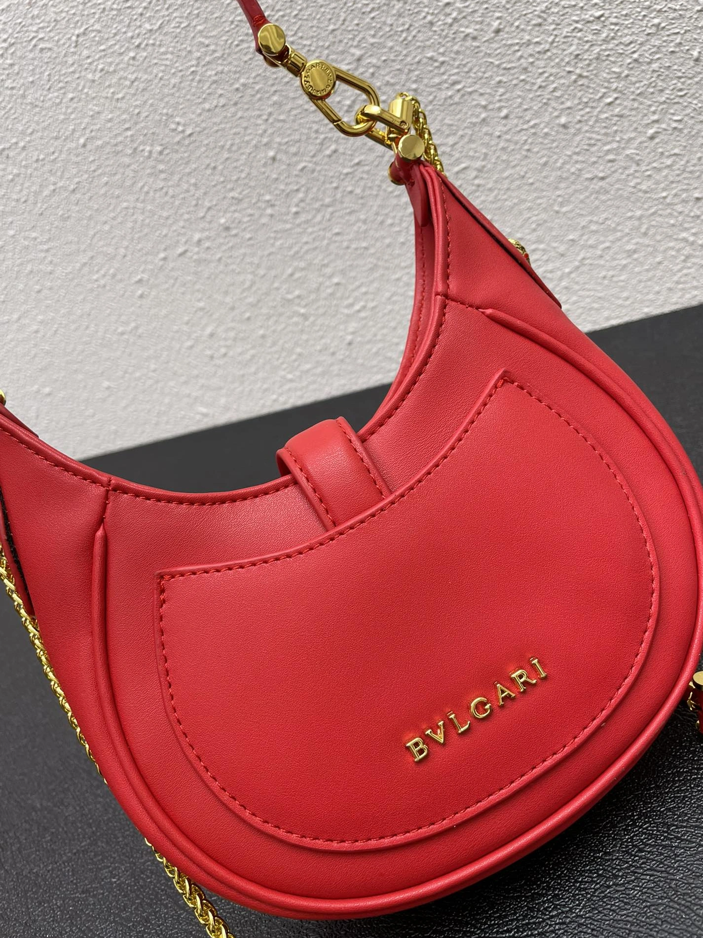 GoAnywhere 981 Bvlgari AAA Quality Messenger Bags For Women