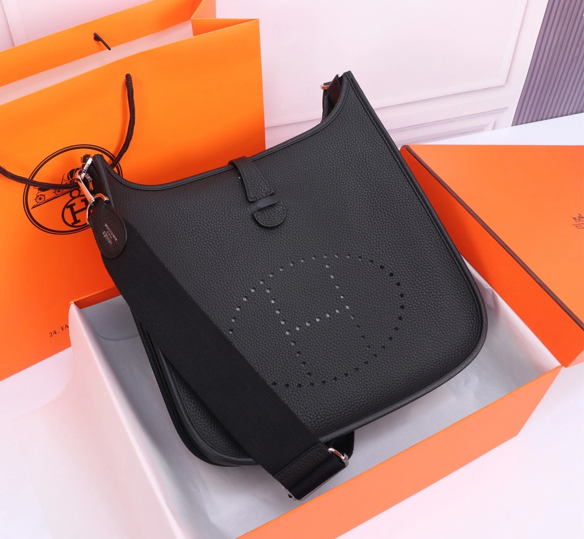 GoAnywhere 9841 Hermes AAA Quality Messenger Bags For Women