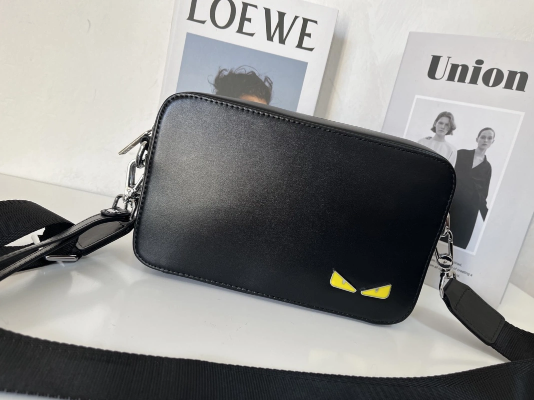 GoAnywhere 9866 Fendi AAA Man Messenger Bags