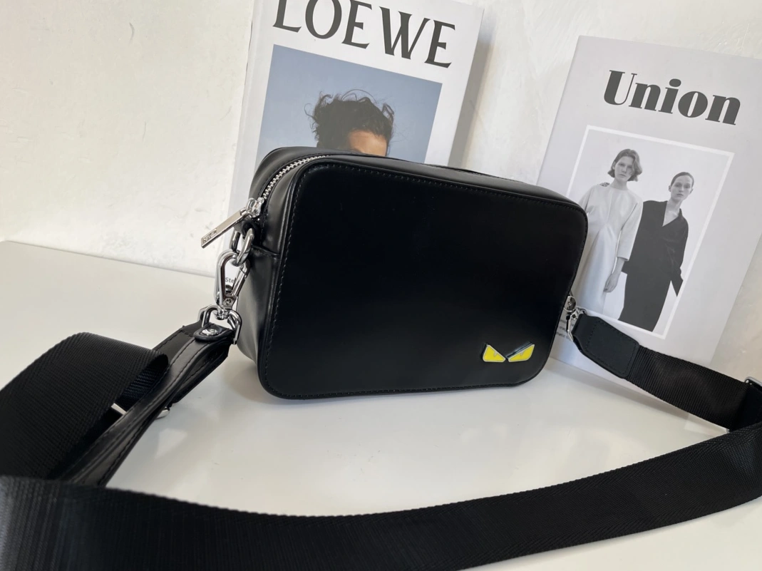 GoAnywhere 9866 Fendi AAA Man Messenger Bags