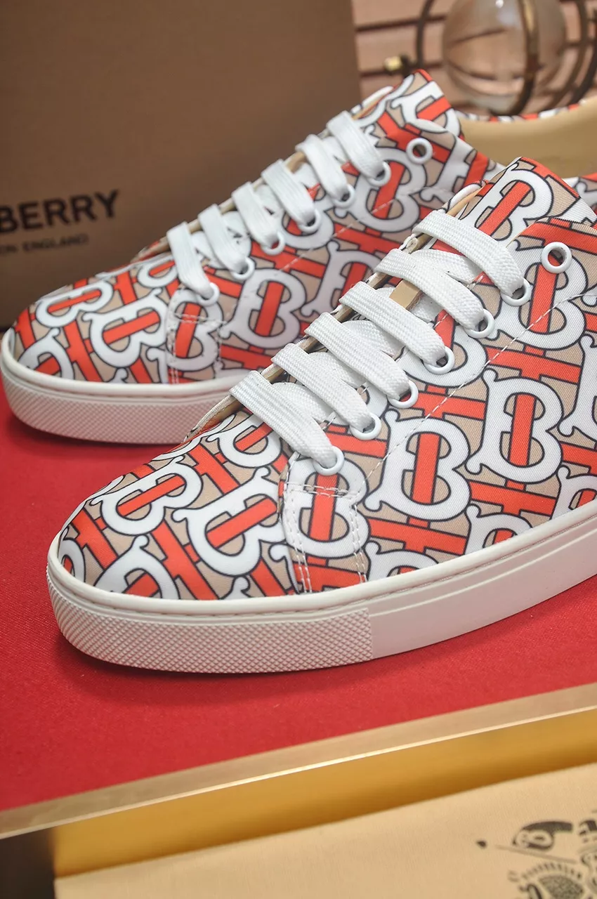 GoAnywhere 9889 Burberry Casual Shoes For Men
