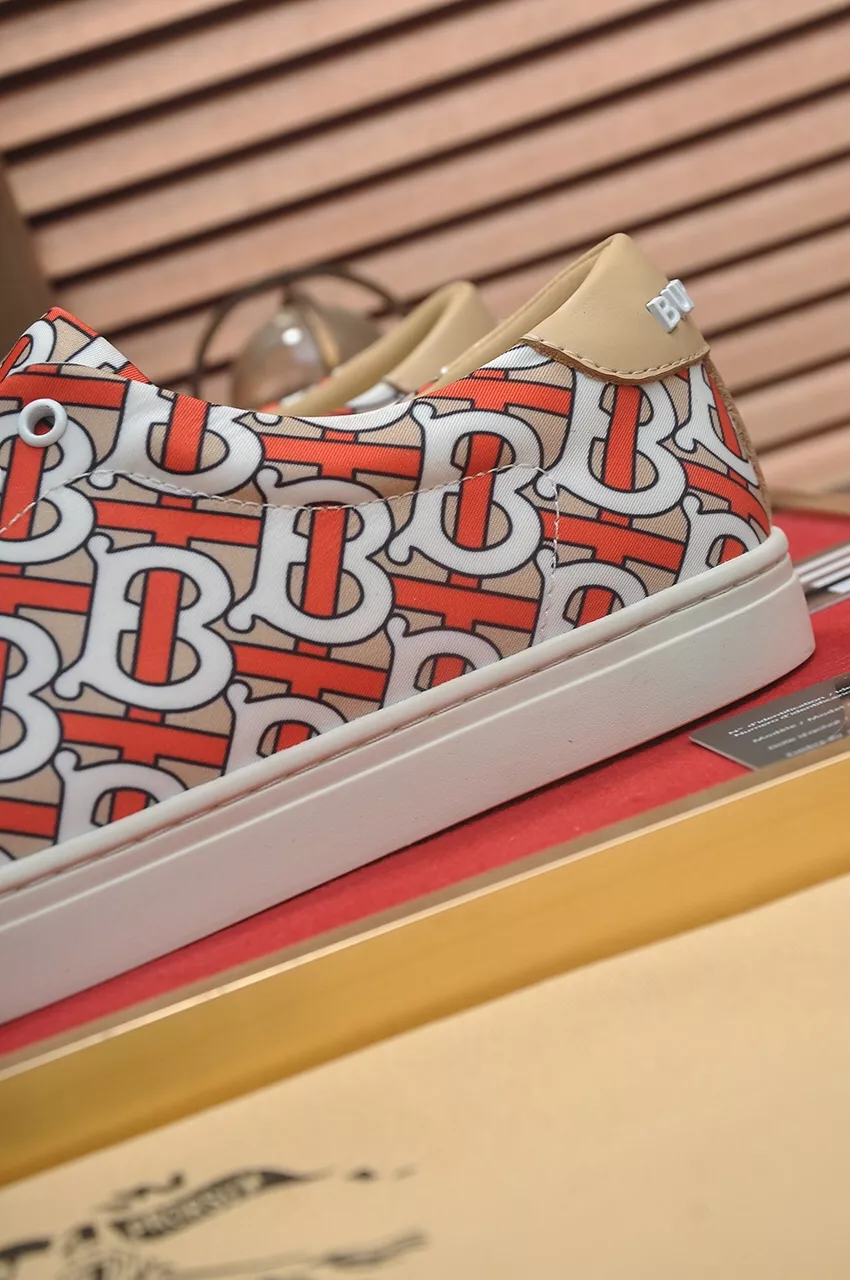 GoAnywhere 9889 Burberry Casual Shoes For Men