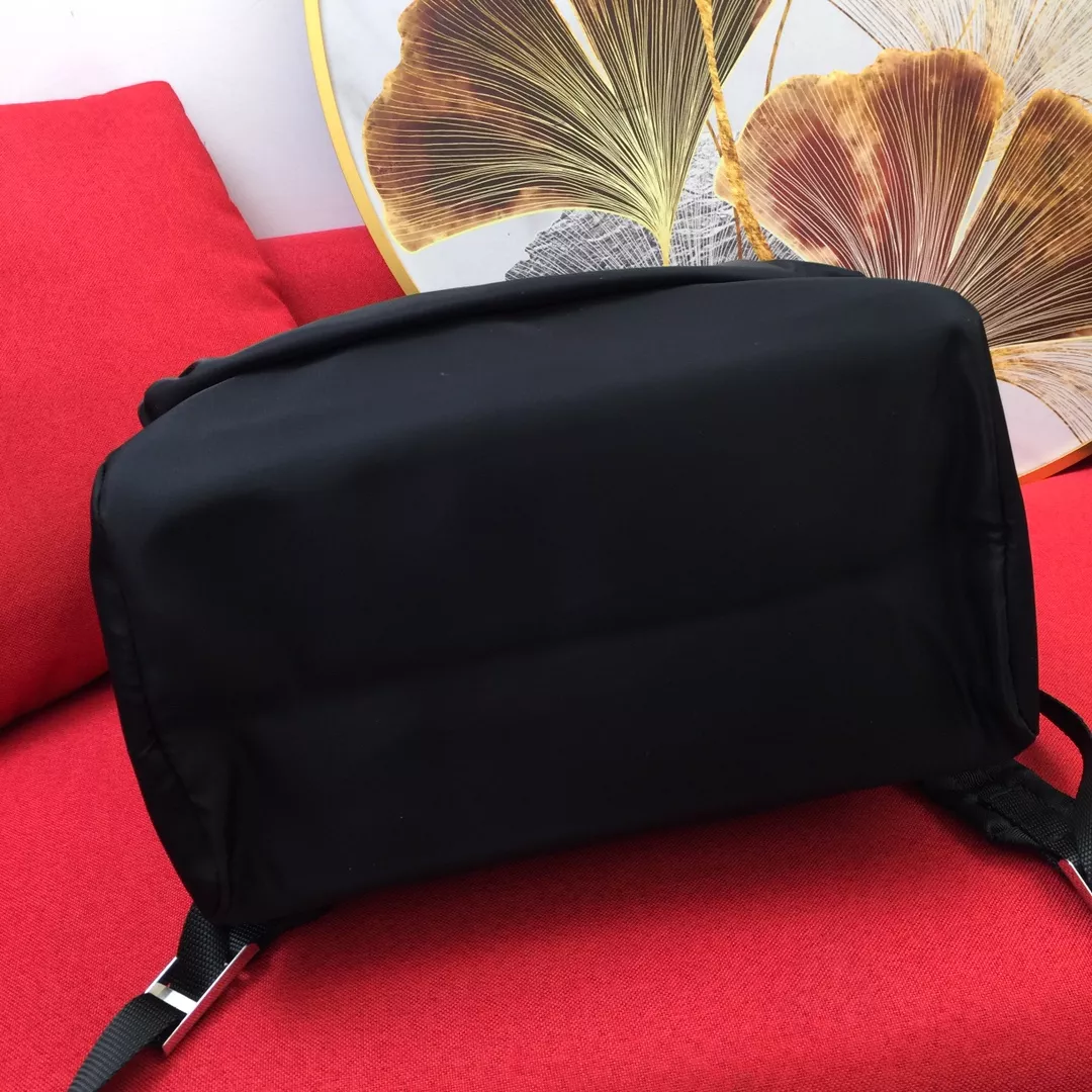 GoodFit 1089 Prada AAA Man Backpacks