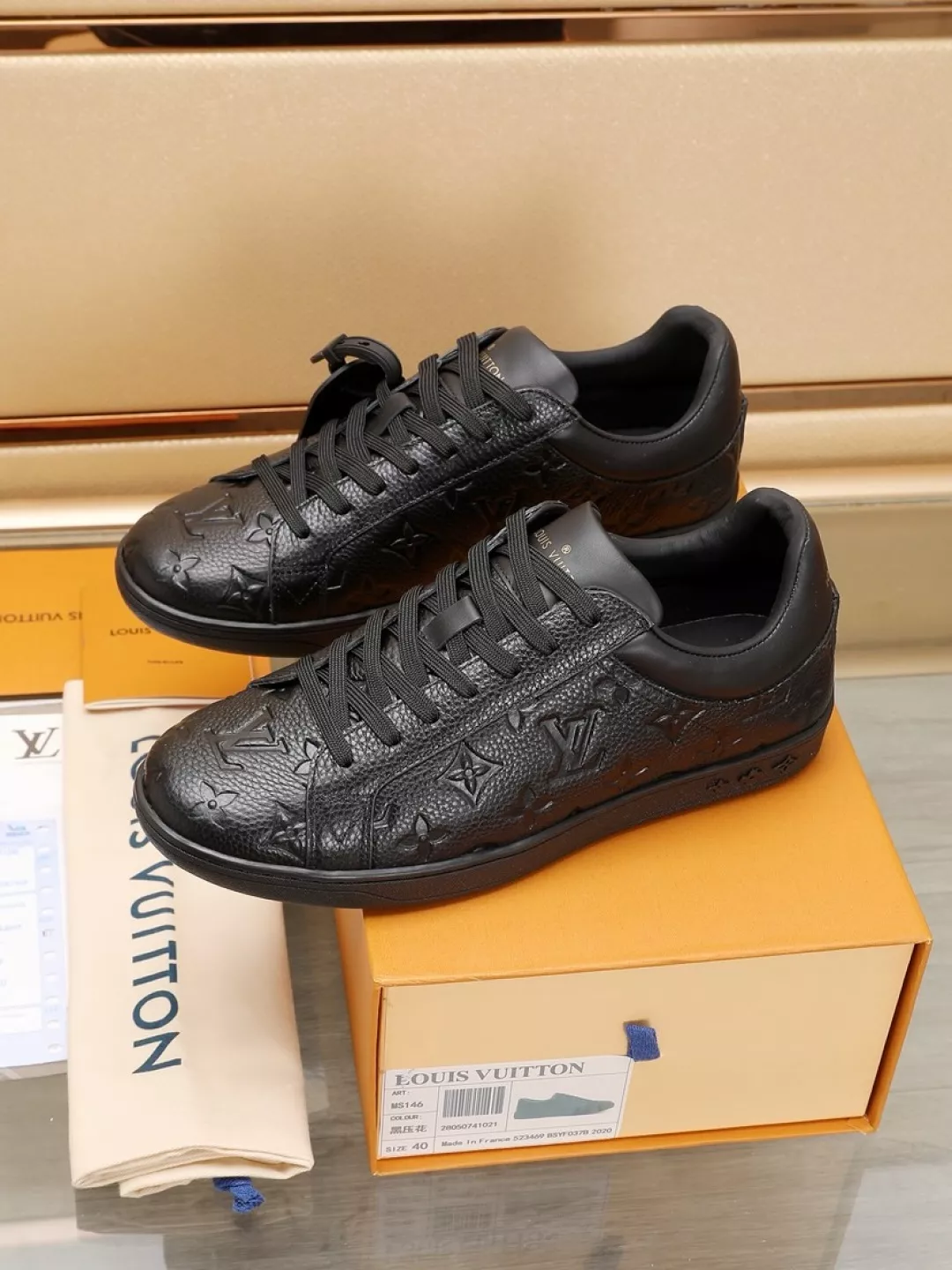 GoodFit 1100 Louis Vuitton Casual Shoes For Men