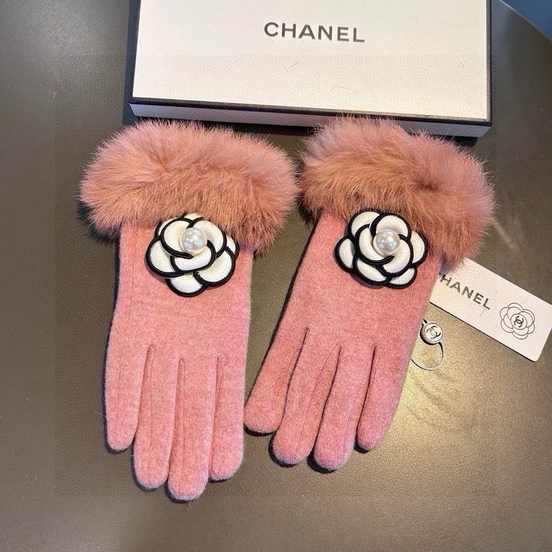 GoodFit 128 Chanel Gloves For Women