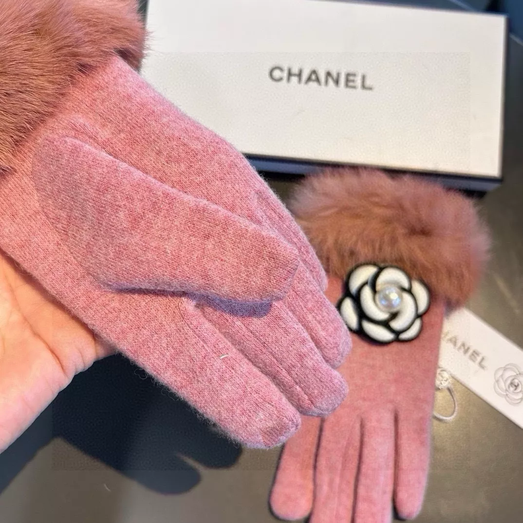 GoodFit 128 Chanel Gloves For Women
