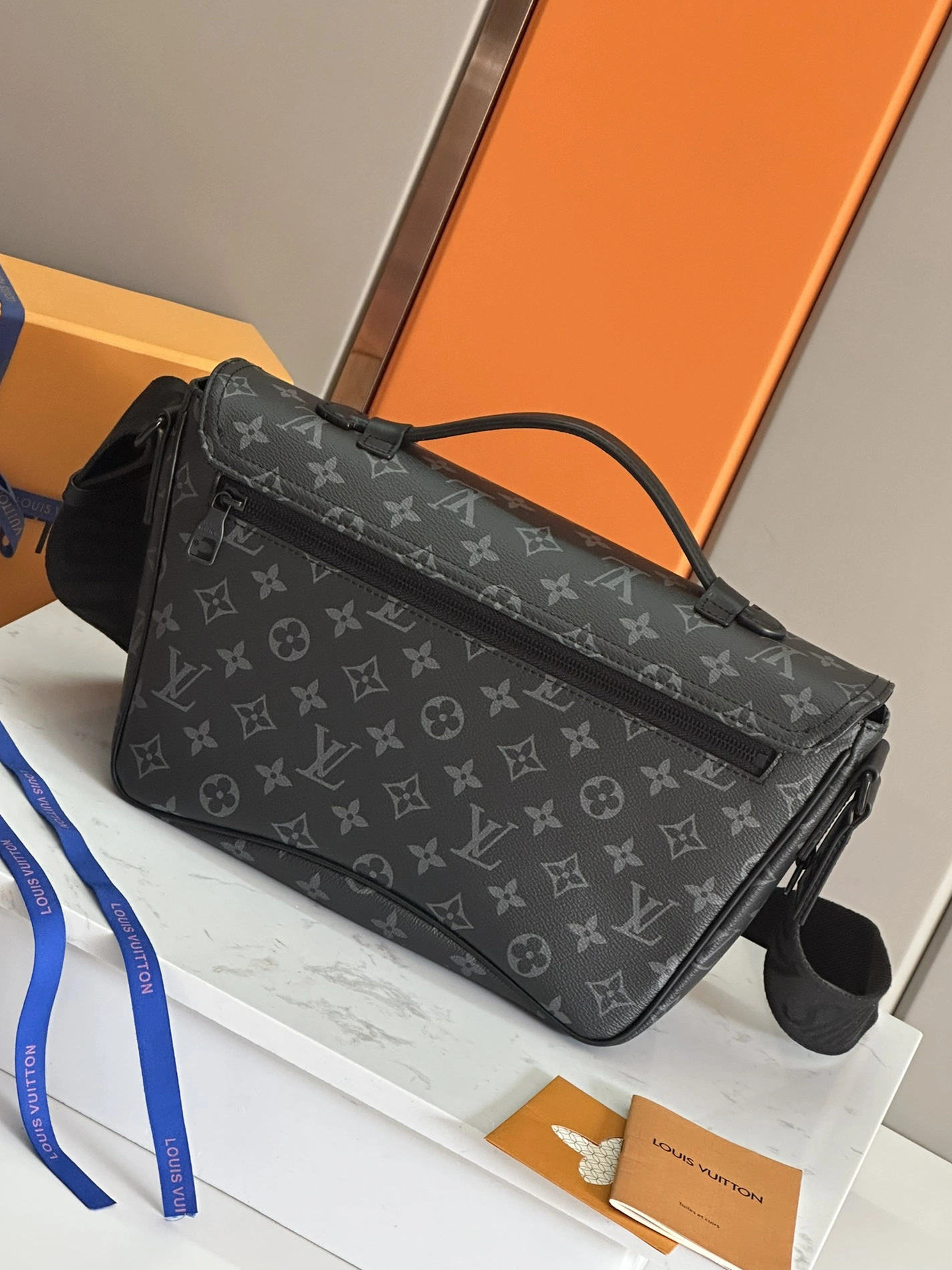 GoodFit 1294 Louis Vuitton AAA Man Messenger Bags