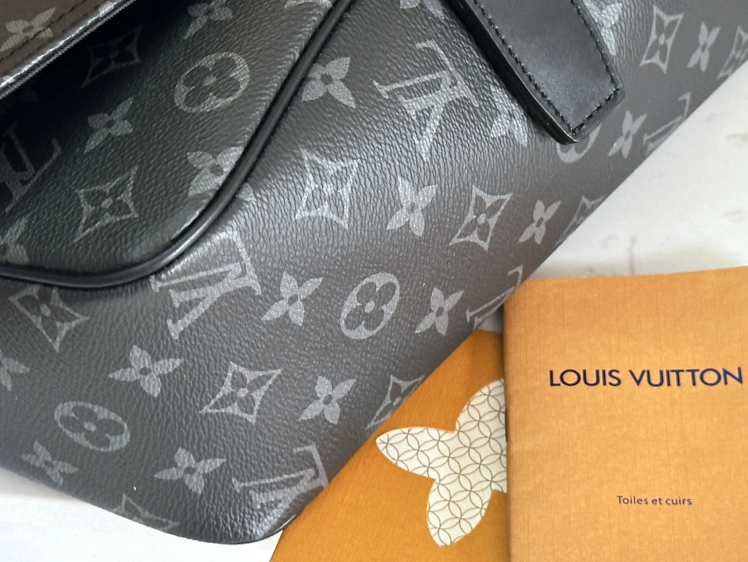 GoodFit 1294 Louis Vuitton AAA Man Messenger Bags