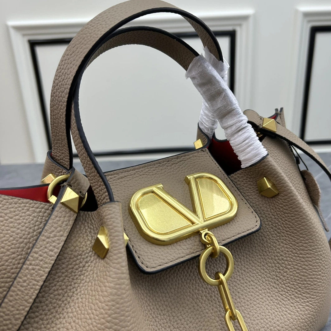GoodFit 1382 Valentino AAA Quality Handbags For Women