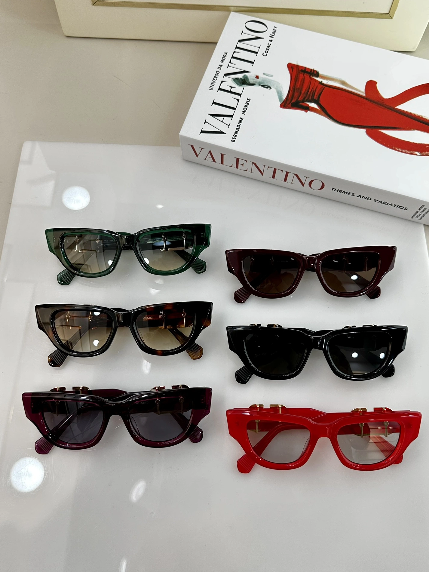 GoodFit 1418 Valentino AAA Quality Sunglasses