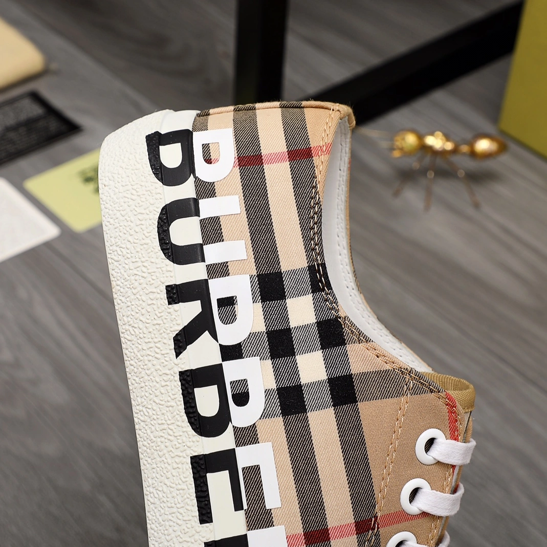 GoodFit 1644 Burberry Casual Shoes For Men