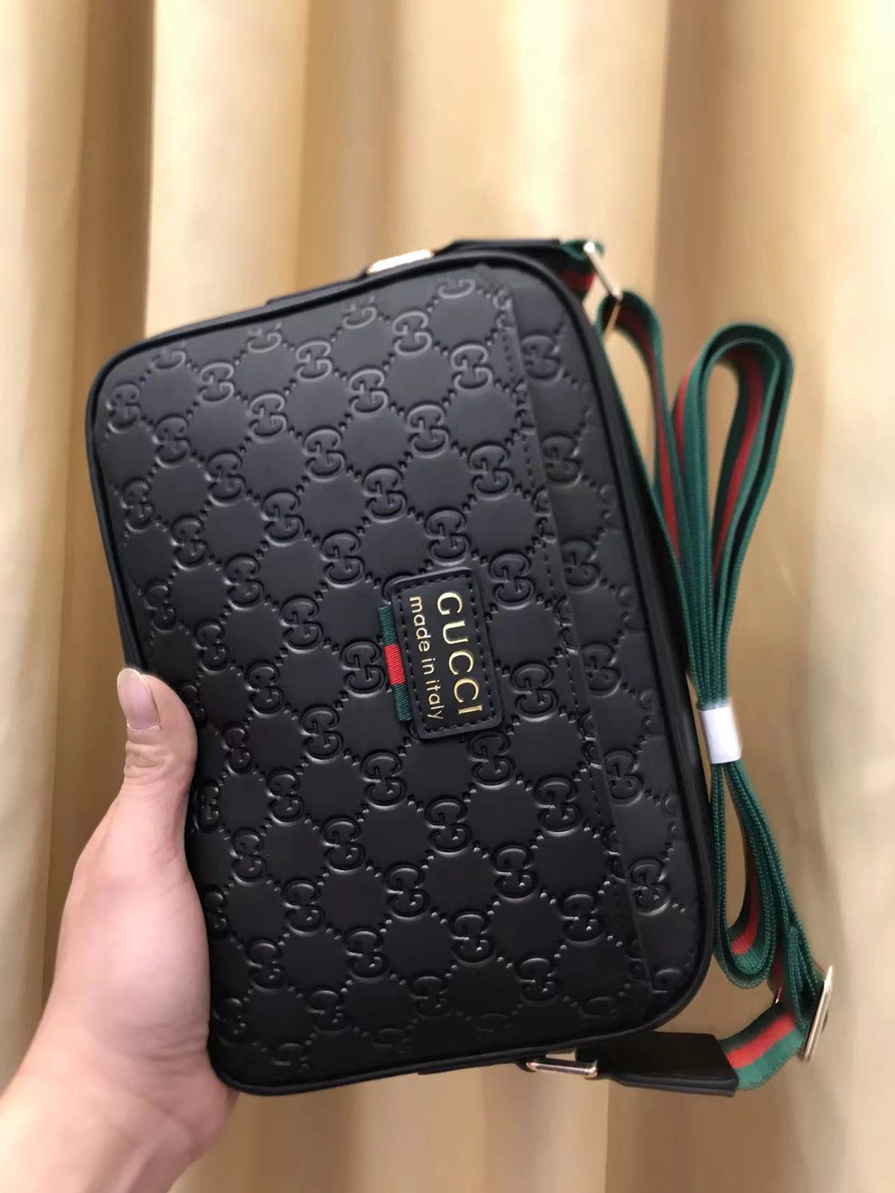 GoodFit 1658 Gucci AAA Man Messenger Bags