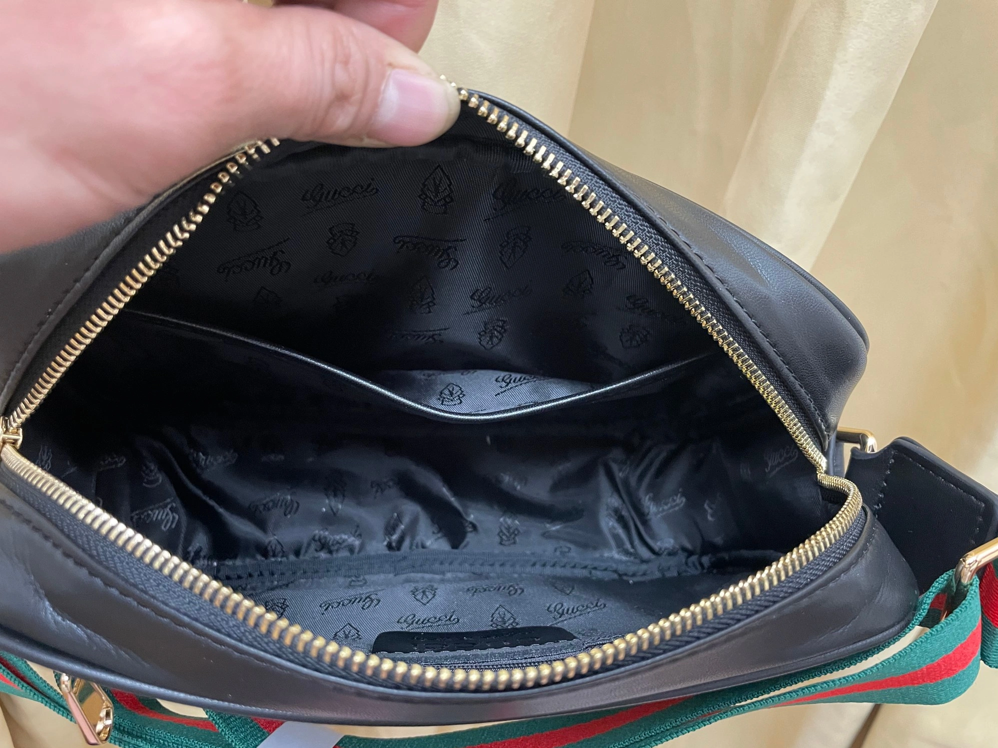 GoodFit 1658 Gucci AAA Man Messenger Bags