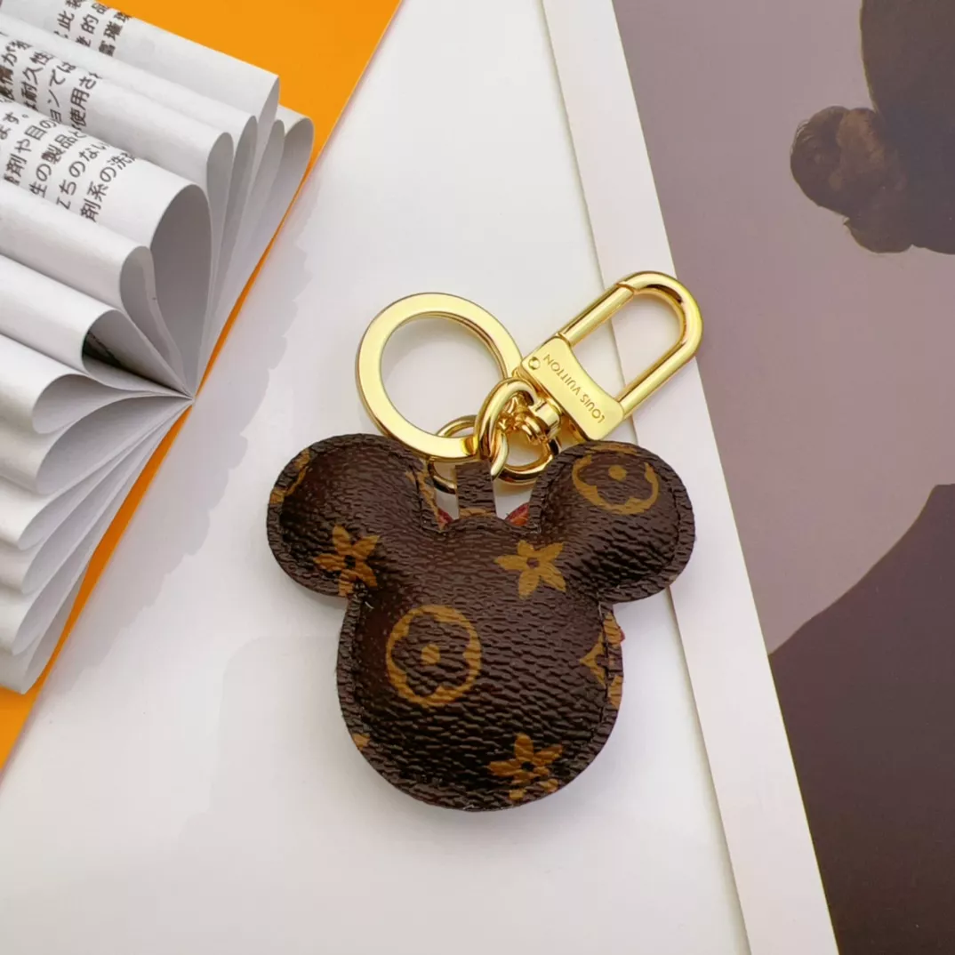 GoodFit 1900 Louis Vuitton LV Key Holder And Bag Buckle